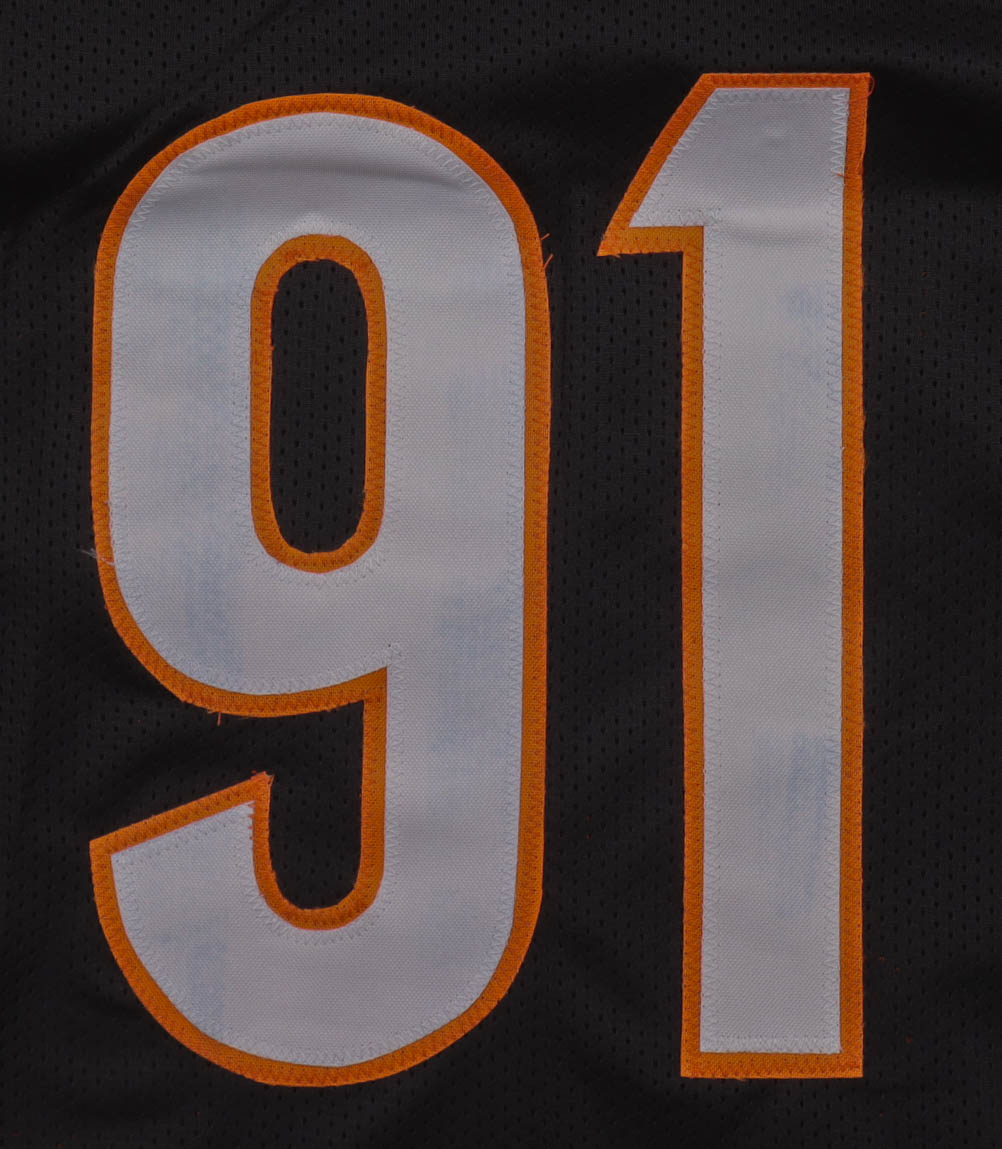 Trey Hendrickson Signed Jersey (Beckett) at PristineAuction.com Trey Hendrickson Signed Jersey (Beckett) at PristineAuction.com