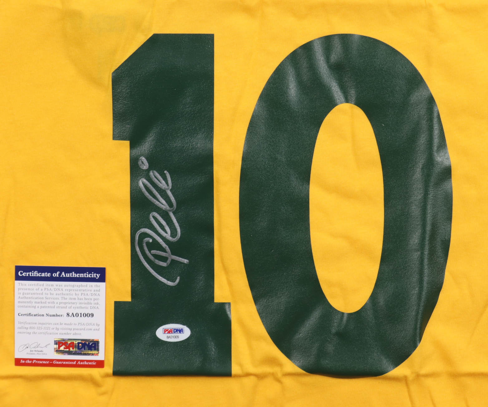 Pele Signed Jersey (PSA) at PristineAuction.com Pele Signed Jersey (PSA) at PristineAuction.com