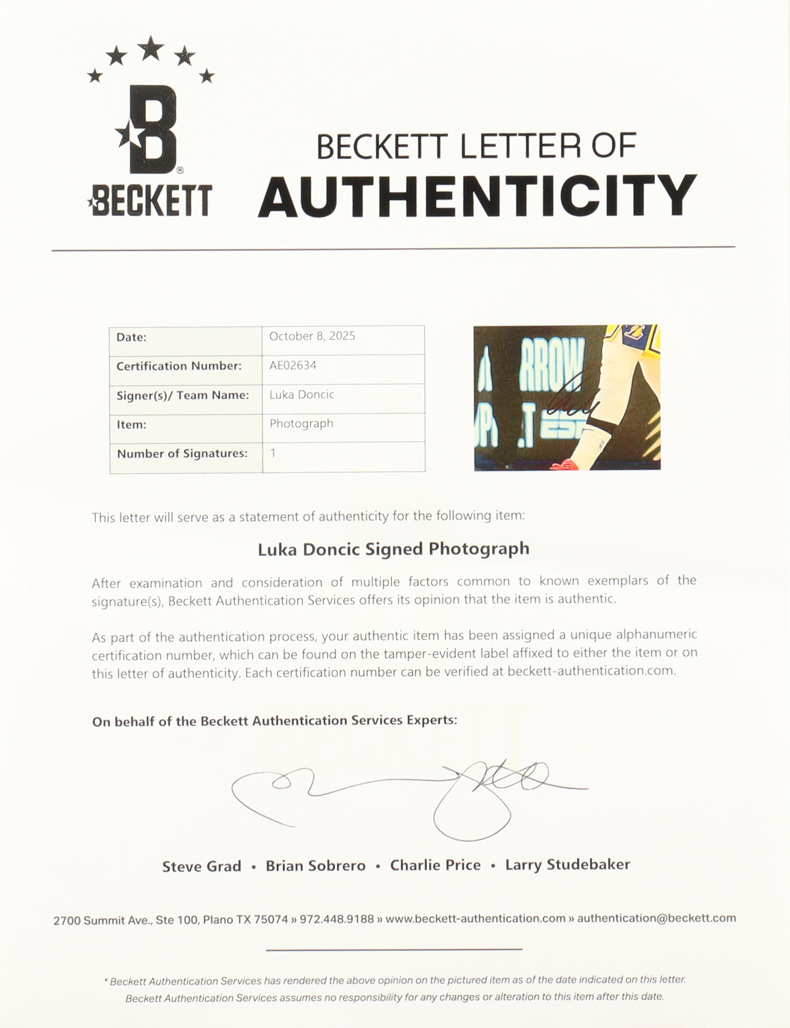 Luka Doncic Signed Mavericks 16x20 Photo (Beckett) at PristineAuction.com Luka Doncic Signed Mavericks 16x20 Photo (Beckett) at PristineAuction.com