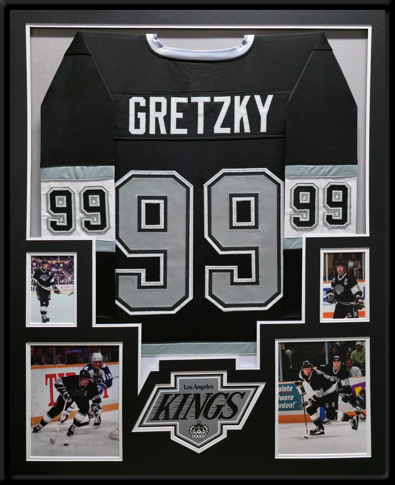 Wayne Gretzky Custom Framed Jersey Display at PristineAuction.com Wayne Gretzky Custom Framed Jersey Display at PristineAuction.com