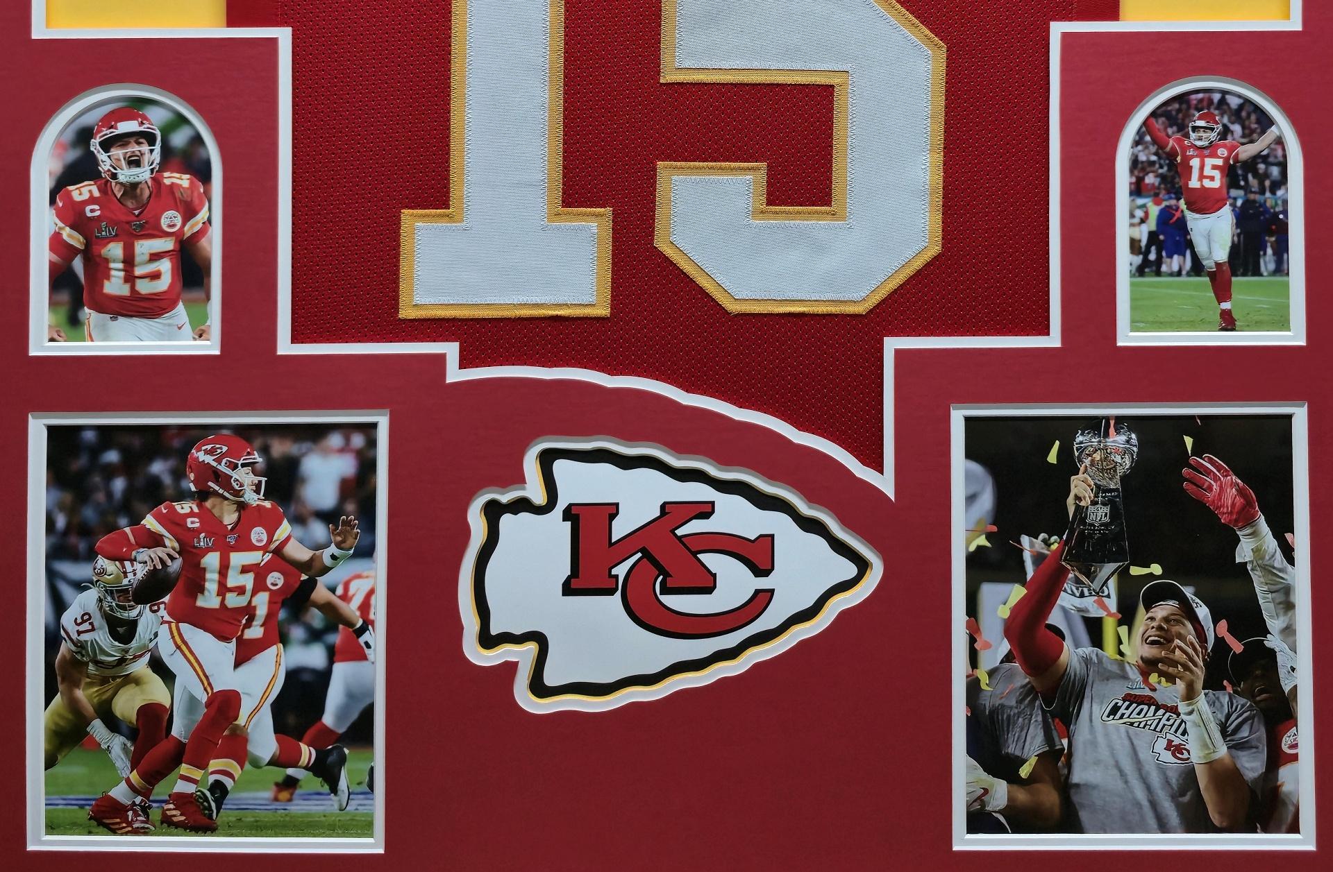 Patrick Mahomes Custom Framed Jersey Display at PristineAuction.com Patrick Mahomes Custom Framed Jersey Display at PristineAuction.com
