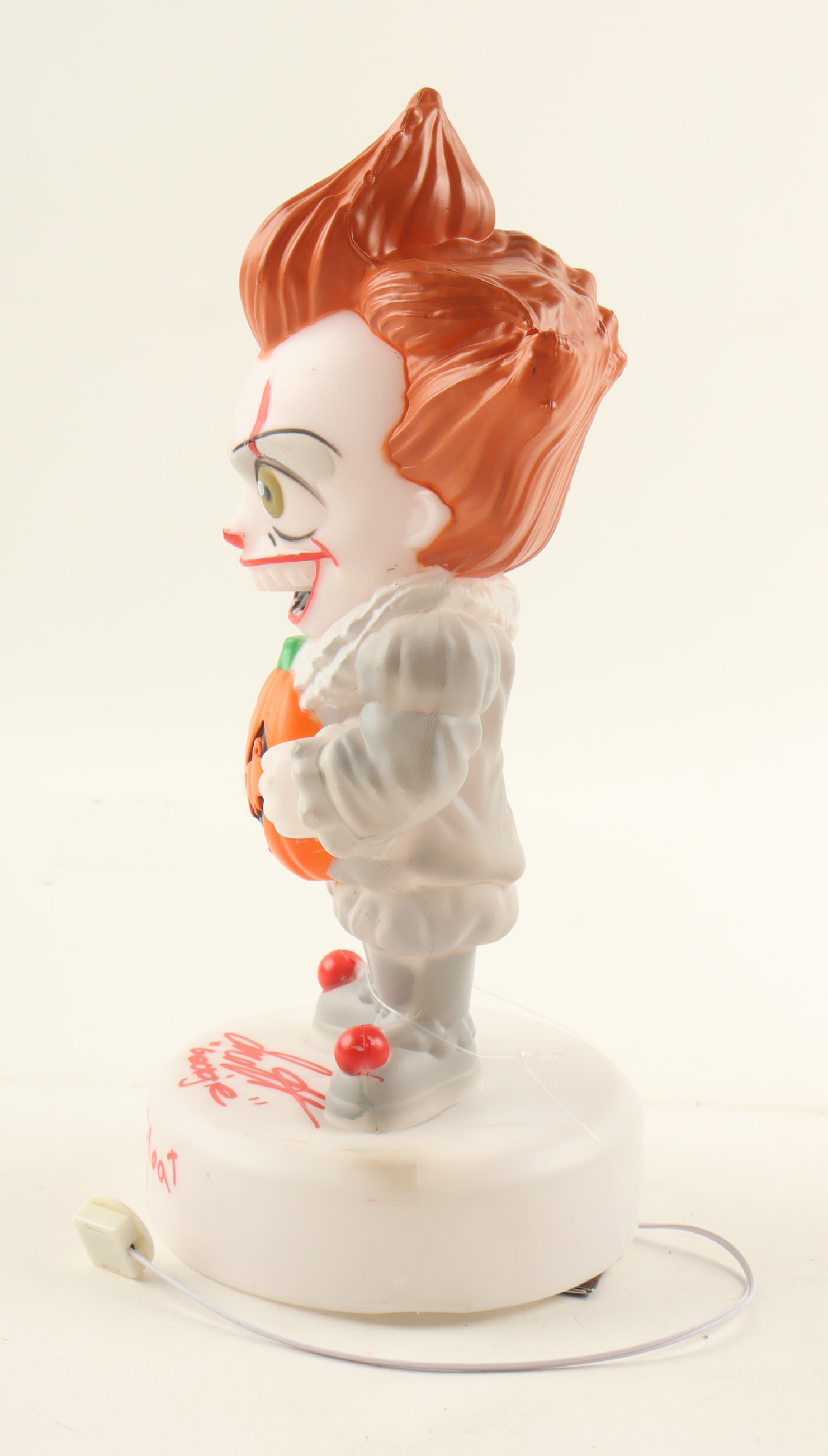 Jackson Robert Scott Signed "IT" Pennywise Character Lamp Inscribed "Georgie/ You'll Float Too!" (JSA) at PristineAuction.com Jackson Robert Scott Signed "IT" Pennywise Character Lamp Inscribed "Georgie/ You'll Float Too!" (JSA) at PristineAuction.com