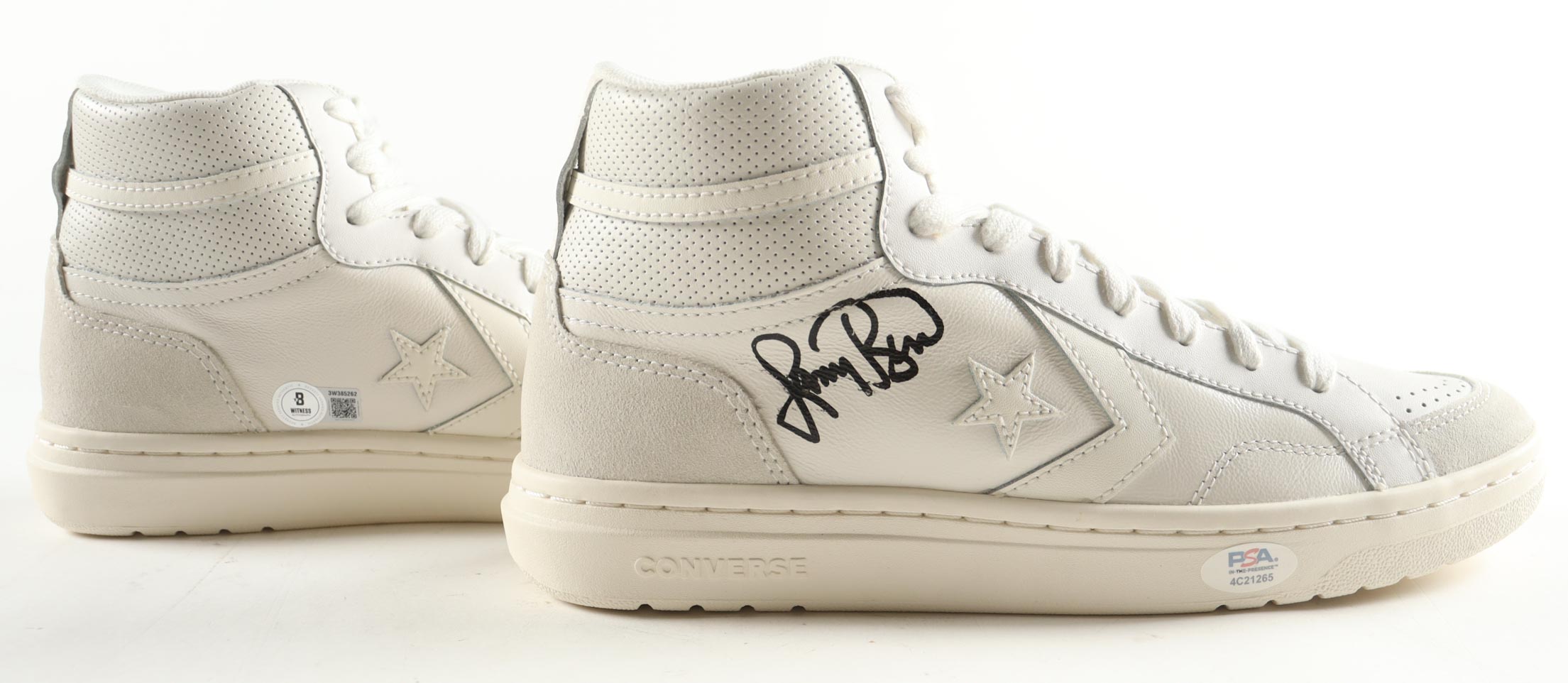 Larry Bird & Magic Johnson Signed Pair Of Converse Weapon Basketball Shoes (PSA & Beckett) at PristineAuction.com Larry Bird & Magic Johnson Signed Pair Of Converse Weapon Basketball Shoes (PSA & Beckett) at PristineAuction.com