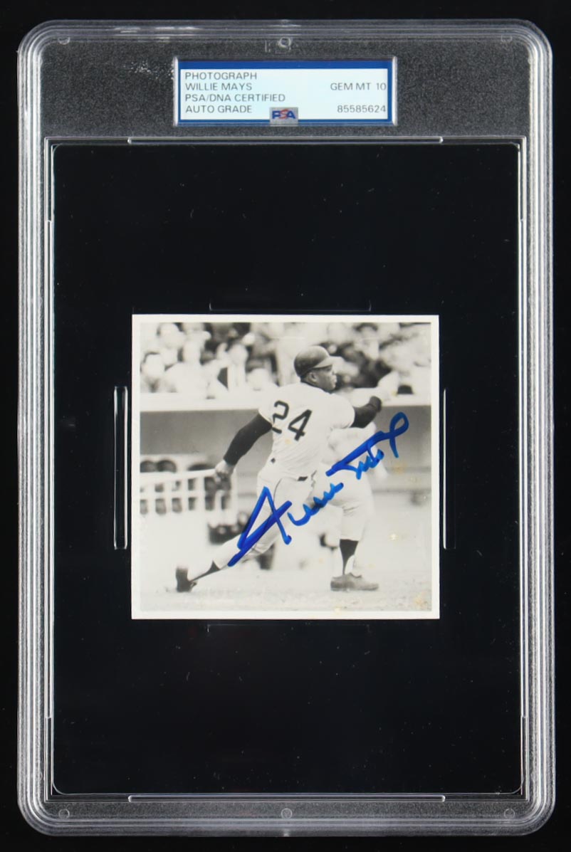 Willie Mays Signed Photo (PSA | Auto Grade PSA 10) at PristineAuction.com Willie Mays Signed Photo (PSA | Auto Grade PSA 10) at PristineAuction.com