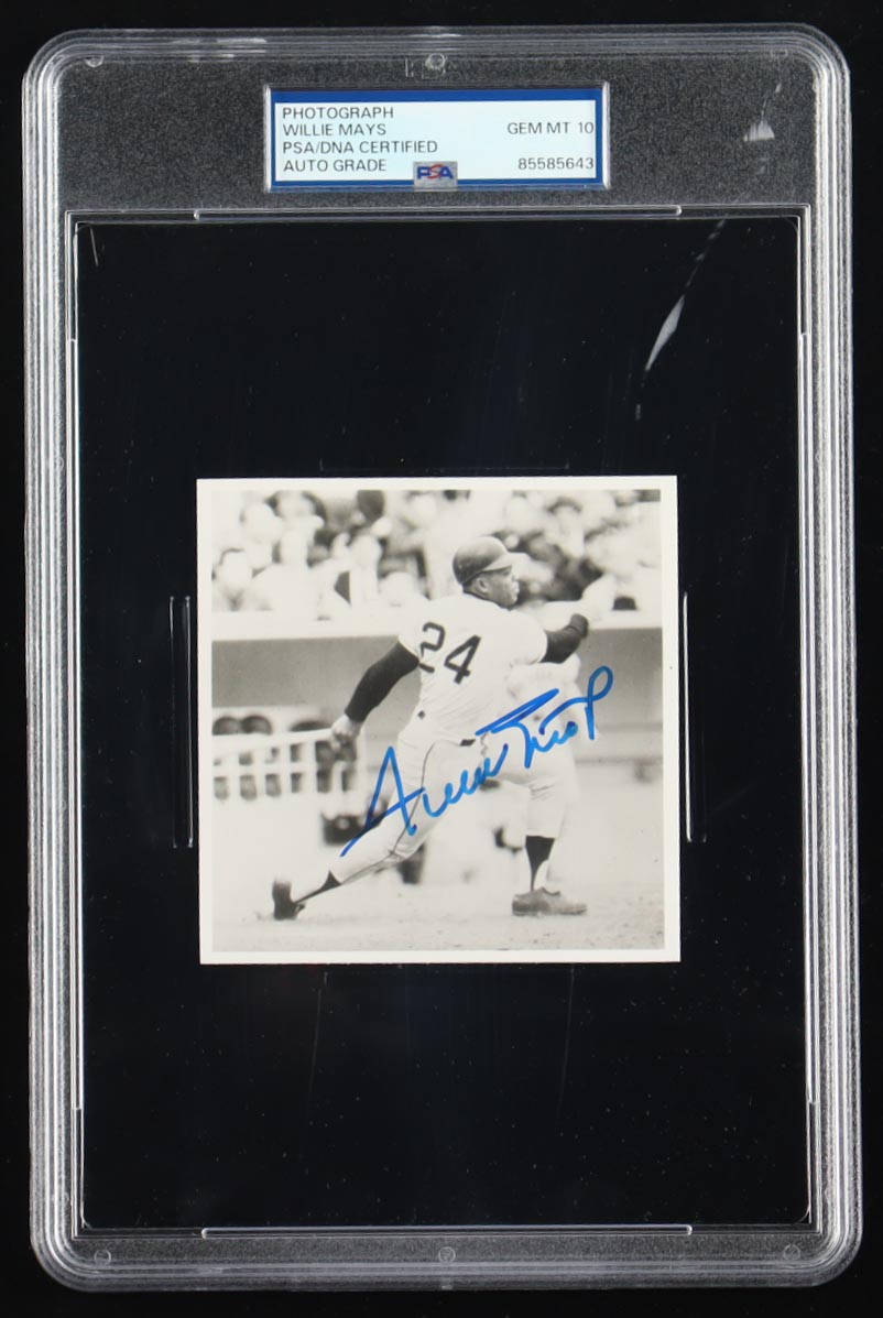 Willie Mays Signed Photo (PSA | Auto Grade PSA 10) at PristineAuction.com Willie Mays Signed Photo (PSA | Auto Grade PSA 10) at PristineAuction.com