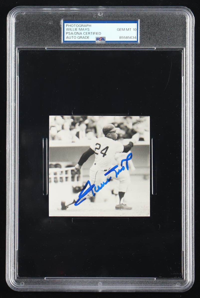 Willie Mays Signed Photo (PSA | Auto Grade PSA 10) at PristineAuction.com Willie Mays Signed Photo (PSA | Auto Grade PSA 10) at PristineAuction.com