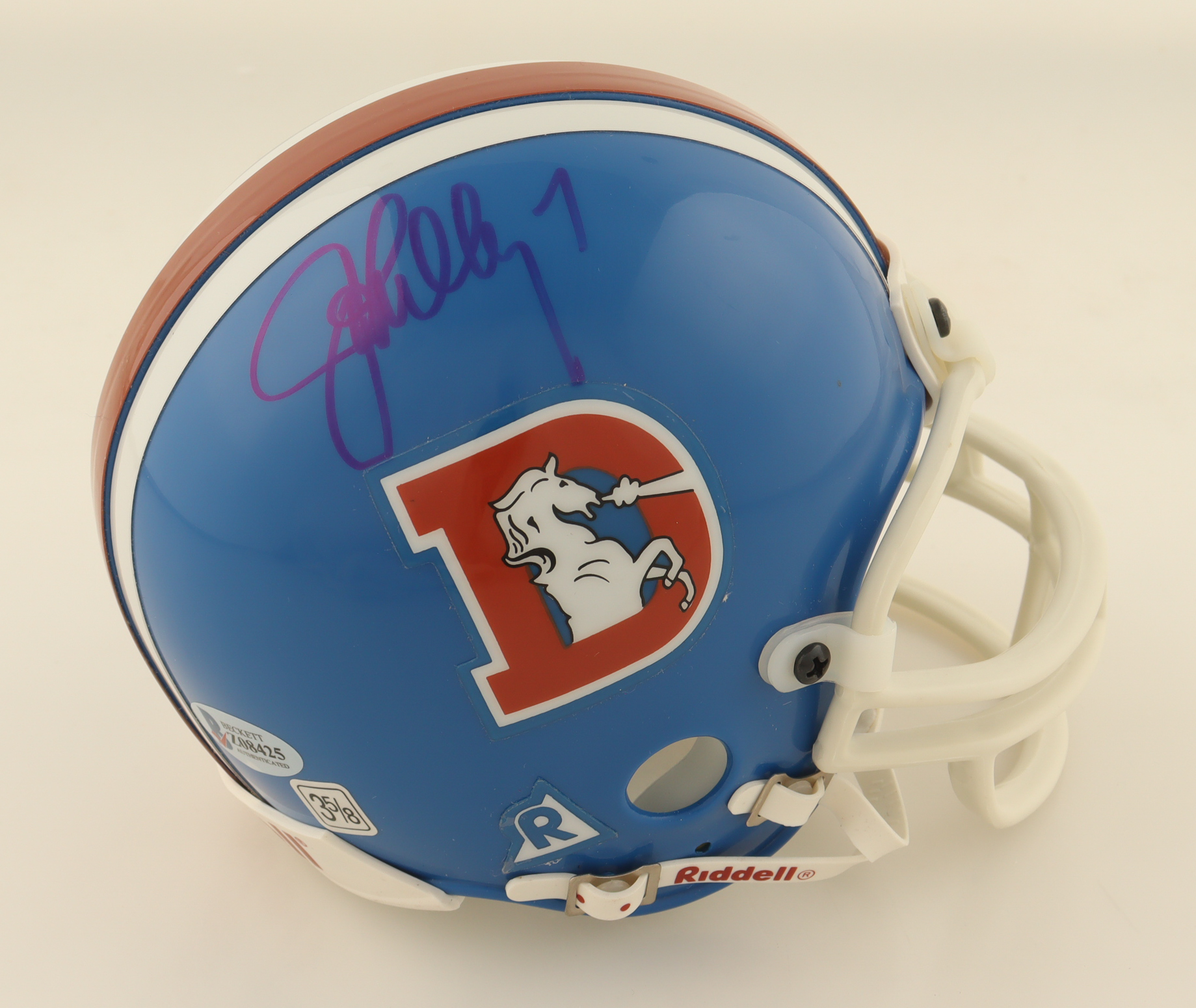 John Elway Signed Broncos Throwback Mini Helmet (Beckett) at PristineAuction.com John Elway Signed Broncos Throwback Mini Helmet (Beckett) at PristineAuction.com