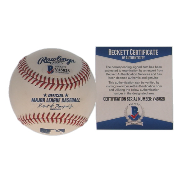 Wade Boggs Signed OML Baseball Inscribed "HOF 05" (Beckett) at PristineAuction.com Wade Boggs Signed OML Baseball Inscribed "HOF 05" (Beckett) at PristineAuction.com