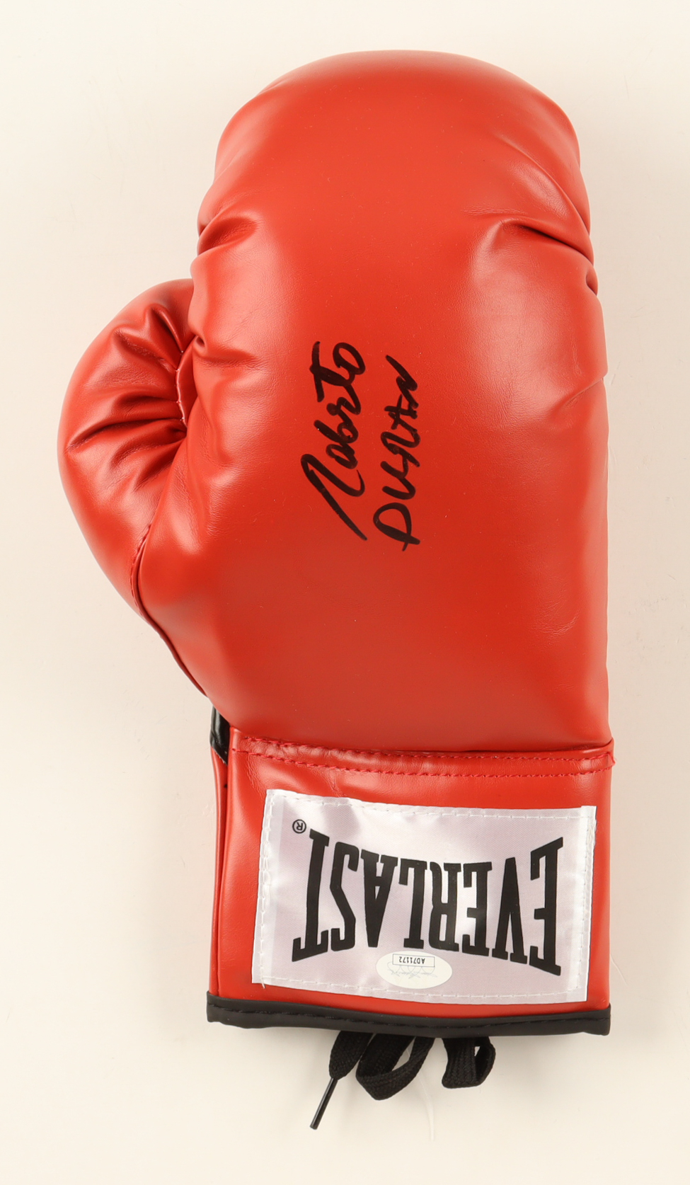 Roberto Duran Signed Everlast Boxing Glove (JSA) at PristineAuction.com Roberto Duran Signed Everlast Boxing Glove (JSA) at PristineAuction.com