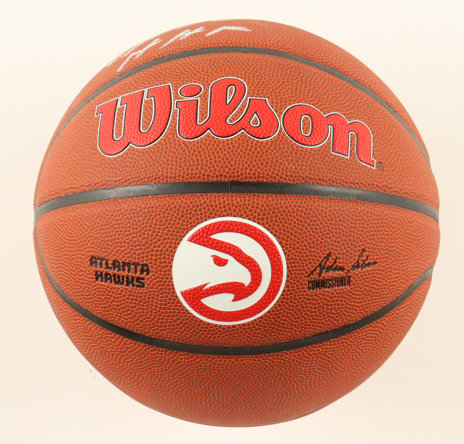 Dominique Wilkins Signed Hawks Logo Basketball (Beckett) at PristineAuction.com Dominique Wilkins Signed Hawks Logo Basketball (Beckett) at PristineAuction.com