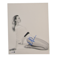 Margot Robbie Signed 8x10 Photo (JSA) at PristineAuction.com