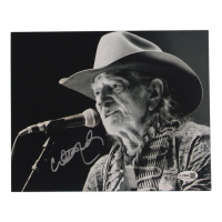 Willie Nelson Signed 8x10 Photo (JSA) at PristineAuction.com