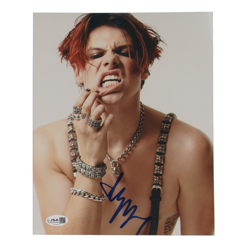 Youngblud Signed 8x10 Photo (JSA) at PristineAuction.com Youngblud Signed 8x10 Photo (JSA) at PristineAuction.com