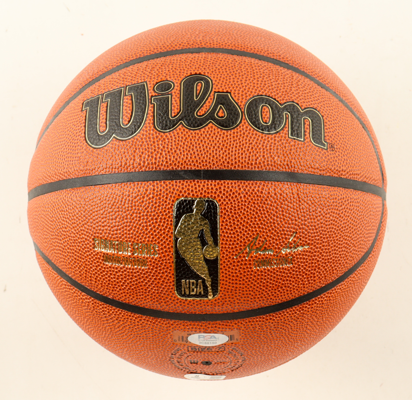 Magic Johnson & Larry Bird Signed NBA Basketball (PSA & Beckett) at PristineAuction.com Magic Johnson & Larry Bird Signed NBA Basketball (PSA & Beckett) at PristineAuction.com