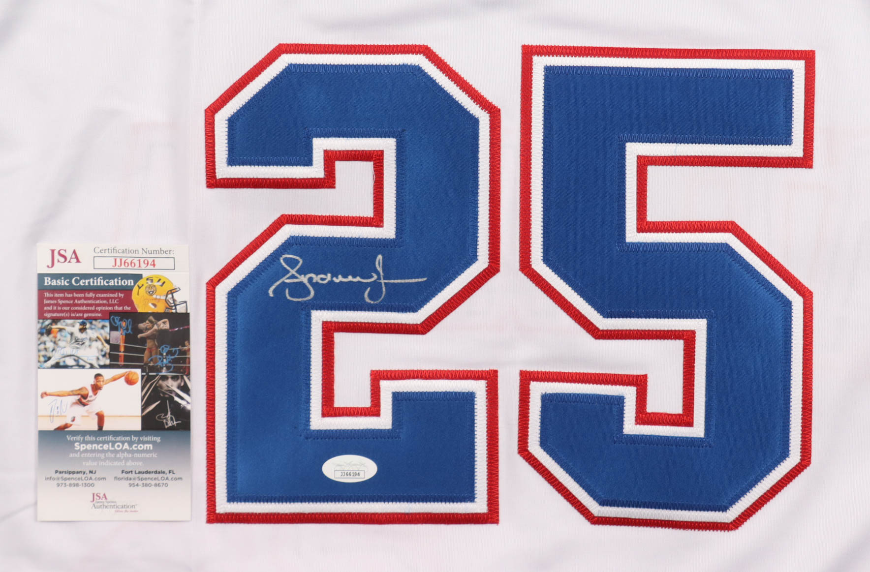 Andruw Jones Signed Jersey (JSA) at PristineAuction.com Andruw Jones Signed Jersey (JSA) at PristineAuction.com