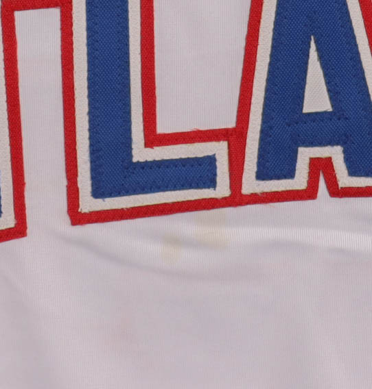 Andruw Jones Signed Jersey (JSA) at PristineAuction.com Andruw Jones Signed Jersey (JSA) at PristineAuction.com