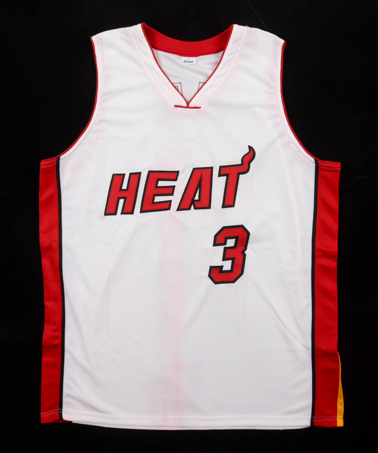 Dwyane Wade Signed Jersey (Beckett & Hollywood Collectibles) at PristineAuction.com Dwyane Wade Signed Jersey (Beckett & Hollywood Collectibles) at PristineAuction.com