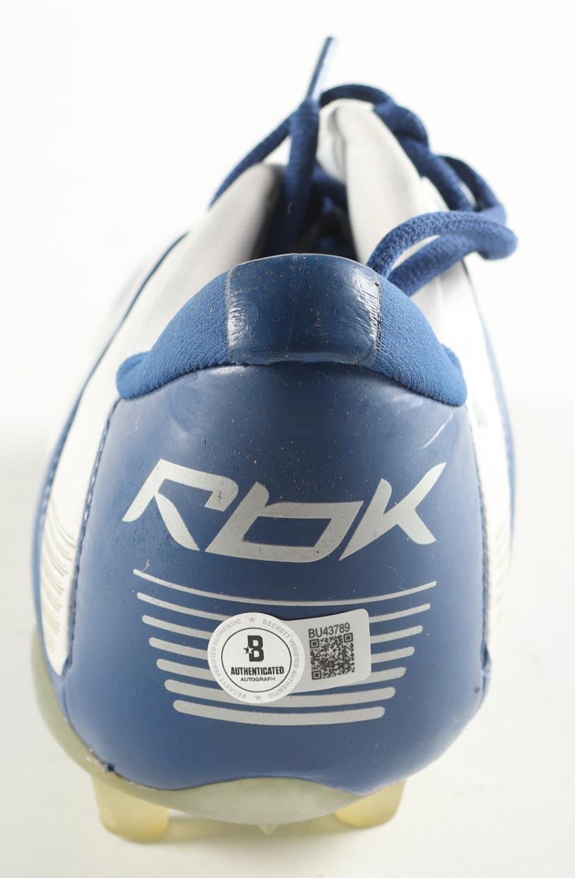 Mel Renfro Signed Reebok NFL Football Cleat Inscribed "HOF - 96" (Beckett) at PristineAuction.com Mel Renfro Signed Reebok NFL Football Cleat Inscribed "HOF - 96" (Beckett) at PristineAuction.com