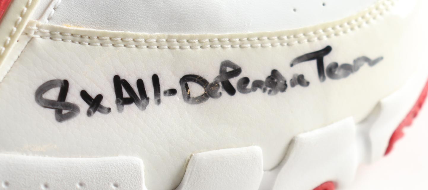 Bobby Jones Signed Pair of Adidas Piranha 3.0 Basketball Shoes Inscribed "8x All-Defensive Team" (Beckett) at PristineAuction.com Bobby Jones Signed Pair of Adidas Piranha 3.0 Basketball Shoes Inscribed "8x All-Defensive Team" (Beckett) at PristineAuction.com