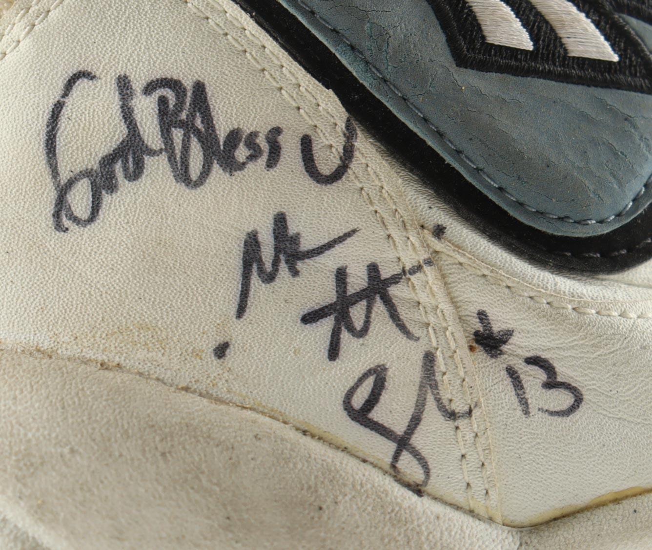 Mark Jackson Signed Pair of Reebok Drifter Basketball Shoes Inscribed "God Bless" (Beckett) at PristineAuction.com Mark Jackson Signed Pair of Reebok Drifter Basketball Shoes Inscribed "God Bless" (Beckett) at PristineAuction.com