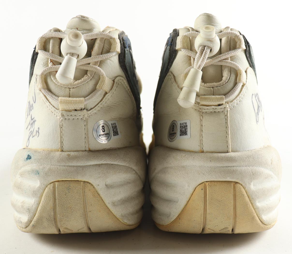 Mark Jackson Signed Pair of Reebok Drifter Basketball Shoes Inscribed "God Bless" (Beckett) at PristineAuction.com Mark Jackson Signed Pair of Reebok Drifter Basketball Shoes Inscribed "God Bless" (Beckett) at PristineAuction.com