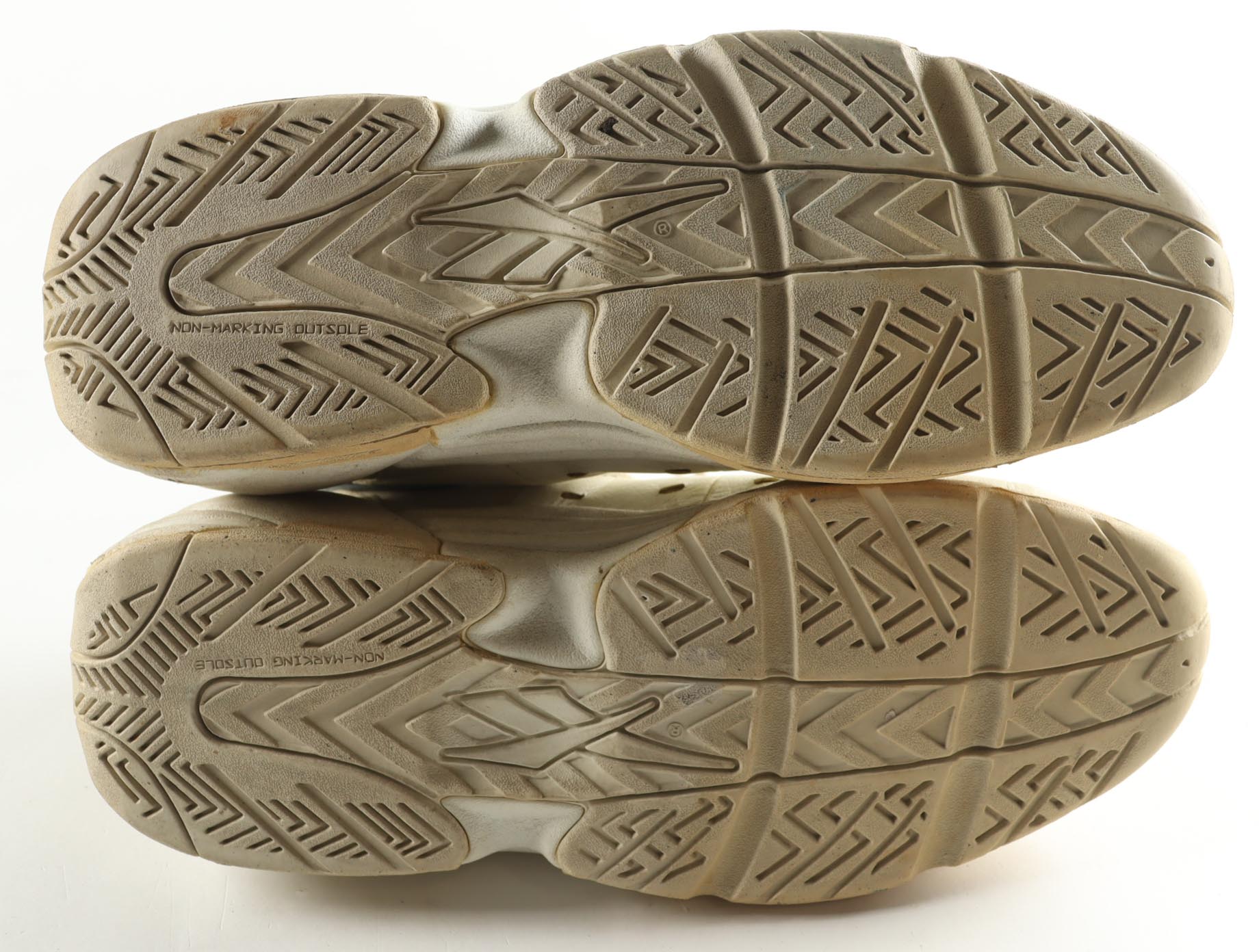 Mark Jackson Signed Pair of Reebok Drifter Basketball Shoes Inscribed "God Bless" (Beckett) at PristineAuction.com Mark Jackson Signed Pair of Reebok Drifter Basketball Shoes Inscribed "God Bless" (Beckett) at PristineAuction.com