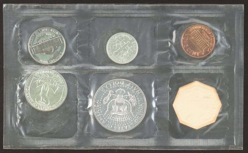 1964 Uncirculated United States Mint Souvenir (5) Coin Set at PristineAuction.com 1964 Uncirculated United States Mint Souvenir (5) Coin Set at PristineAuction.com
