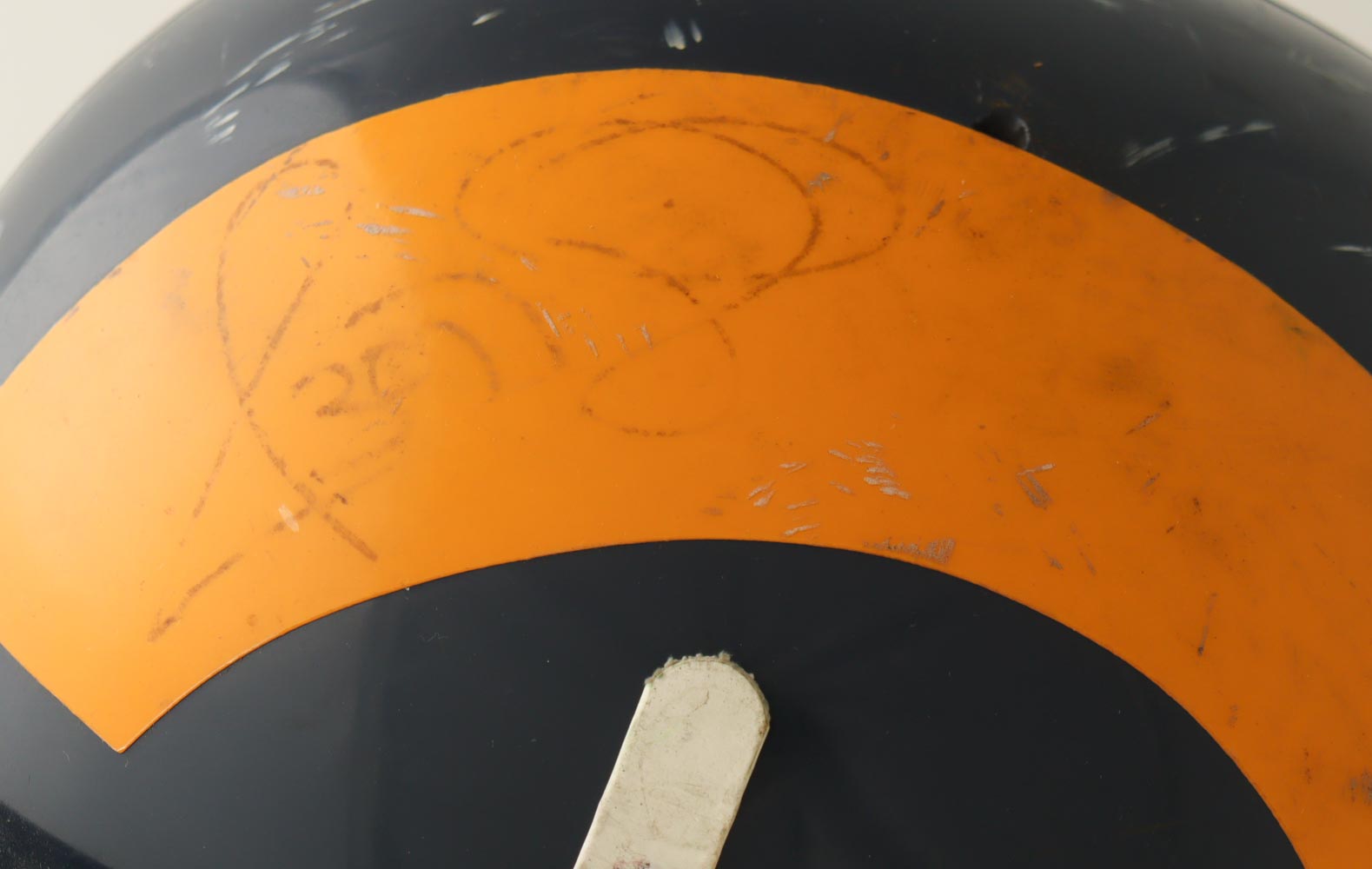 Jerome Bettis Signed Rams Full-Size Authentic On-Field Helmet (Beckett) at PristineAuction.com Jerome Bettis Signed Rams Full-Size Authentic On-Field Helmet (Beckett) at PristineAuction.com