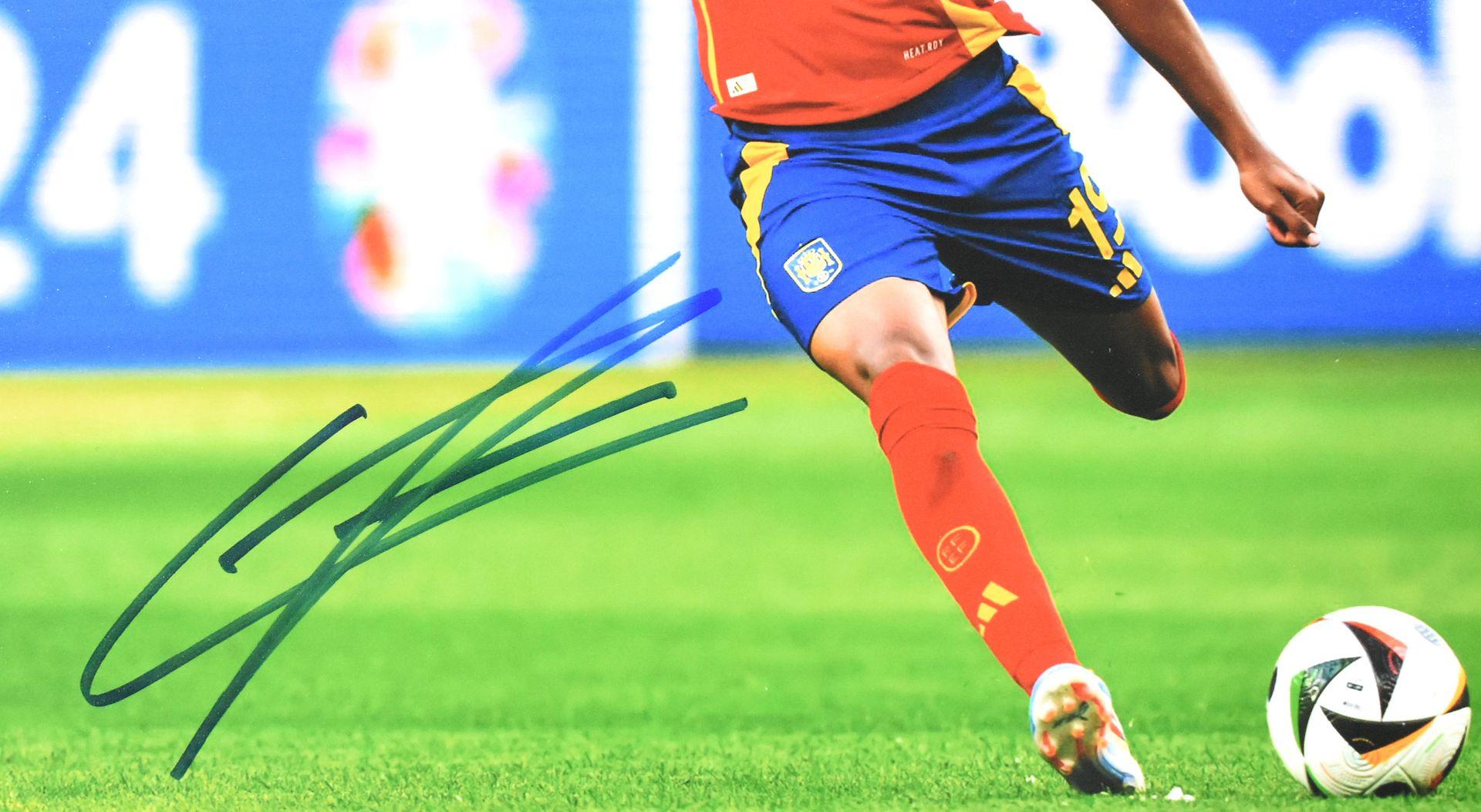 Lamine Yamal Signed Spain National Team 11x14 Photo (Beckett) at PristineAuction.com Lamine Yamal Signed Spain National Team 11x14 Photo (Beckett) at PristineAuction.com