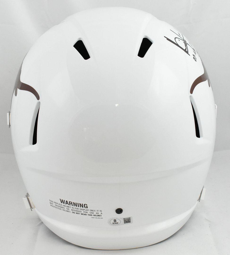 Vince Young Signed Texas Longhorns Full-Size Speed Helmet Inscribed "05 National Champs" (Beckett) at PristineAuction.com Vince Young Signed Texas Longhorns Full-Size Speed Helmet Inscribed "05 National Champs" (Beckett) at PristineAuction.com