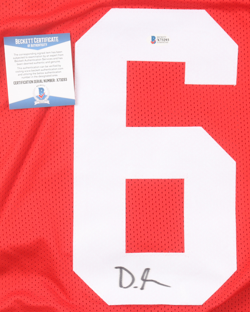 DeVonta Smith Signed Jersey (Beckett) at PristineAuction.com DeVonta Smith Signed Jersey (Beckett) at PristineAuction.com