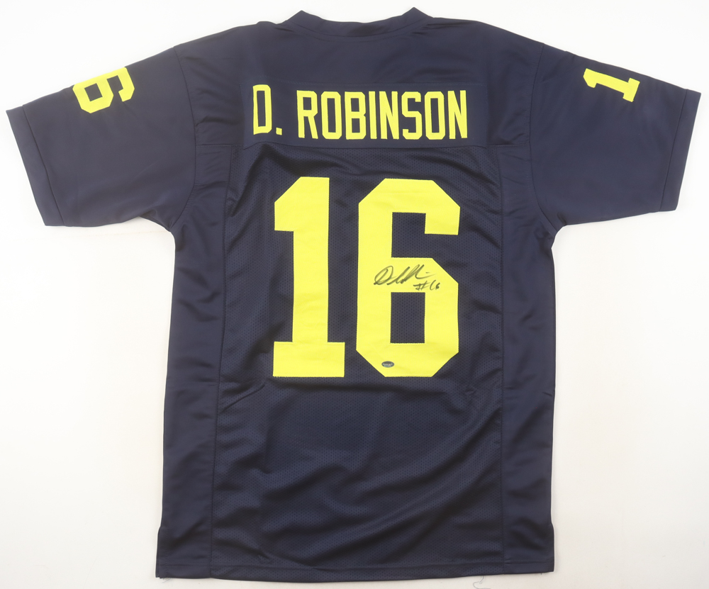 Denard Robinson Signed Jersey (Schwartz) at PristineAuction.com Denard Robinson Signed Jersey (Schwartz) at PristineAuction.com