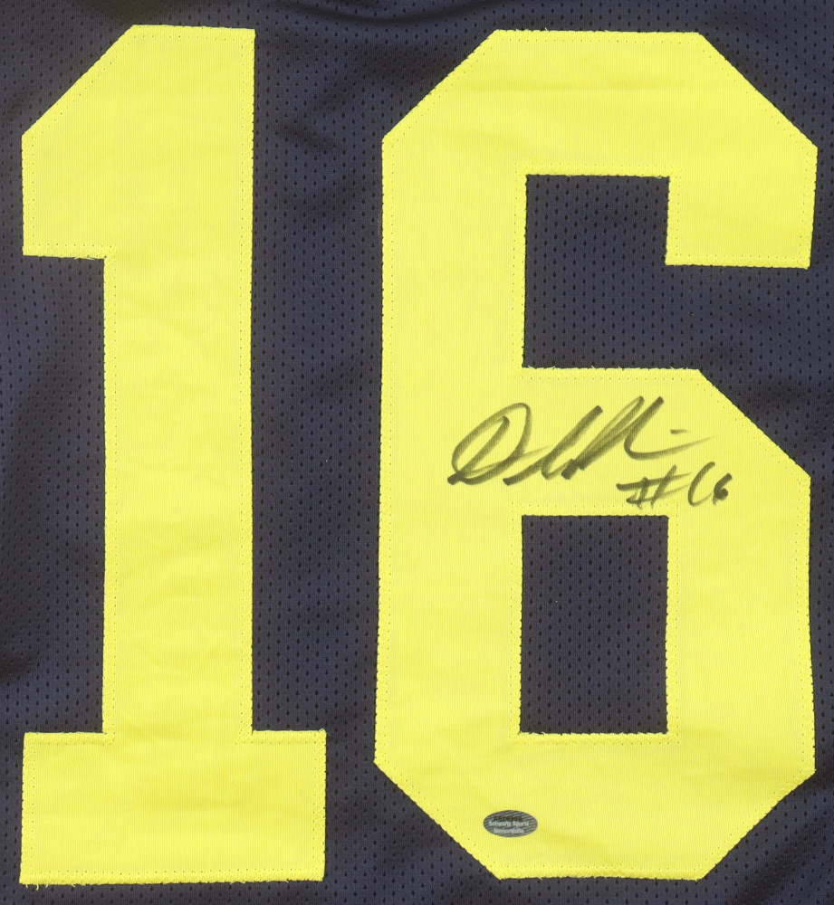 Denard Robinson Signed Jersey (Schwartz) at PristineAuction.com Denard Robinson Signed Jersey (Schwartz) at PristineAuction.com