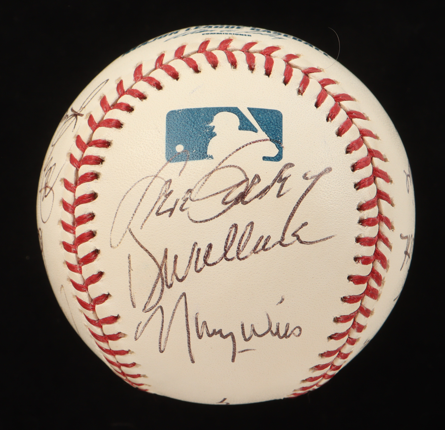 Dodgers Old Timers OML Baseball Signed by (14) with Duke Snider, Clem Labine, Davey Lopes, Ralph Branca (SOP) at PristineAuction.com Dodgers Old Timers OML Baseball Signed by (14) with Duke Snider, Clem Labine, Davey Lopes, Ralph Branca (SOP) at PristineAuction.com