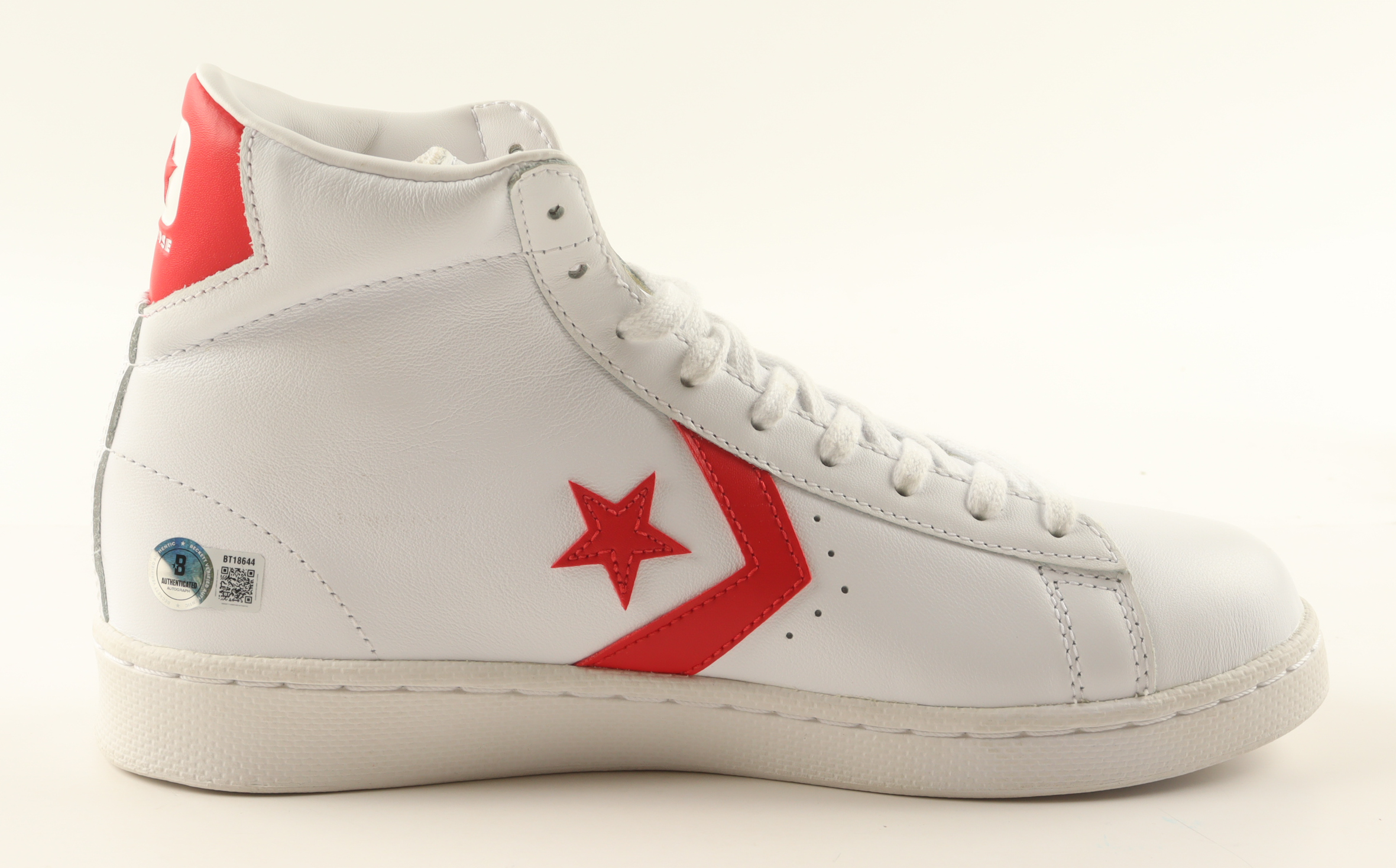 Julius "Dr. J" Erving Signed Converse All-Star Leather Basketball Shoe (Beckett) at PristineAuction.com Julius "Dr. J" Erving Signed Converse All-Star Leather Basketball Shoe (Beckett) at PristineAuction.com
