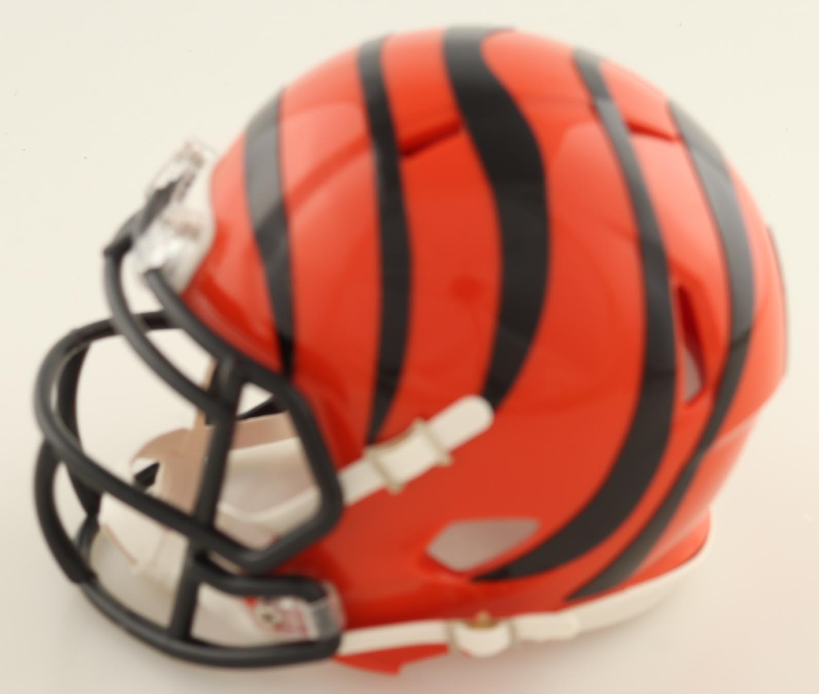 Ja'Marr Chase Signed Bengals Speed Mini Helmet (Beckett) at PristineAuction.com Ja'Marr Chase Signed Bengals Speed Mini Helmet (Beckett) at PristineAuction.com