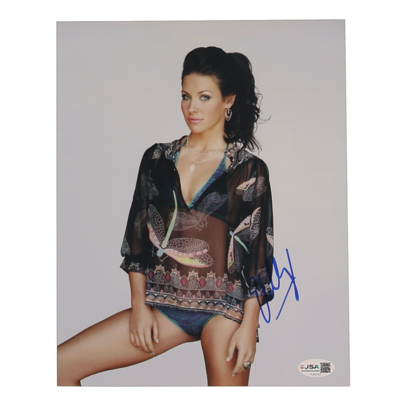 Evangeline Lilly Signed 8x10 Photo (JSA) at PristineAuction.com Evangeline Lilly Signed 8x10 Photo (JSA) at PristineAuction.com