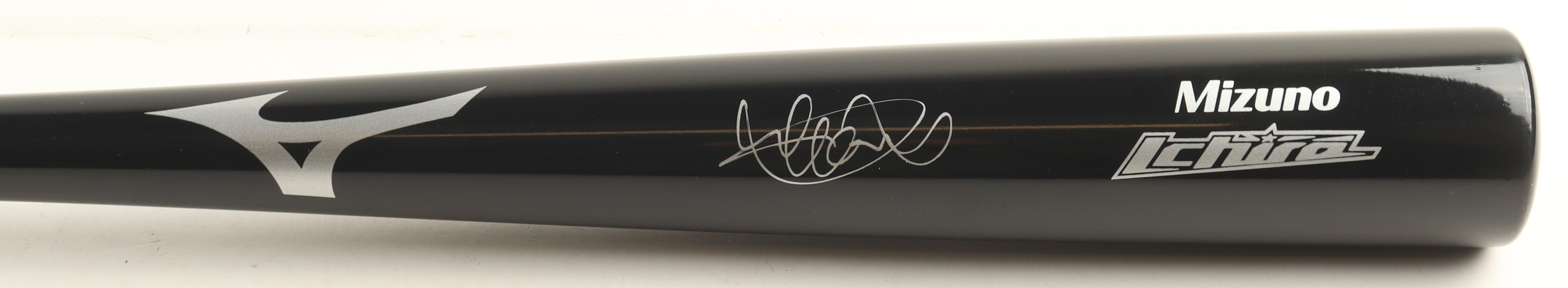 Ichiro Suzuki Signed Mizuno Player Model Baseball Bat (Beckett) at PristineAuction.com Ichiro Suzuki Signed Mizuno Player Model Baseball Bat (Beckett) at PristineAuction.com