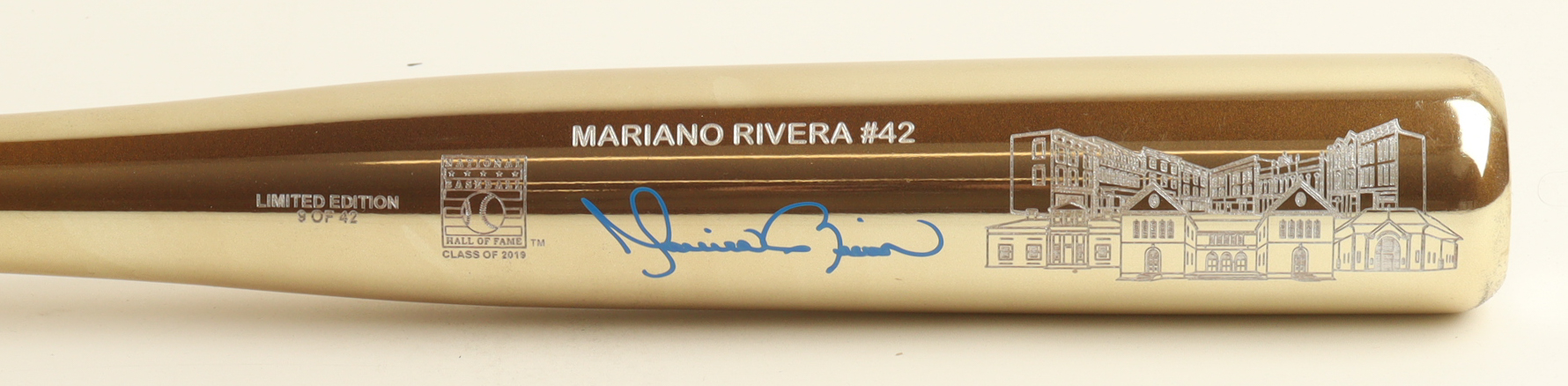 Mariano Rivera Signed LE 2019 Hall of Fame Gold Chrome Baseball Bat (Beckett) at PristineAuction.com Mariano Rivera Signed LE 2019 Hall of Fame Gold Chrome Baseball Bat (Beckett) at PristineAuction.com