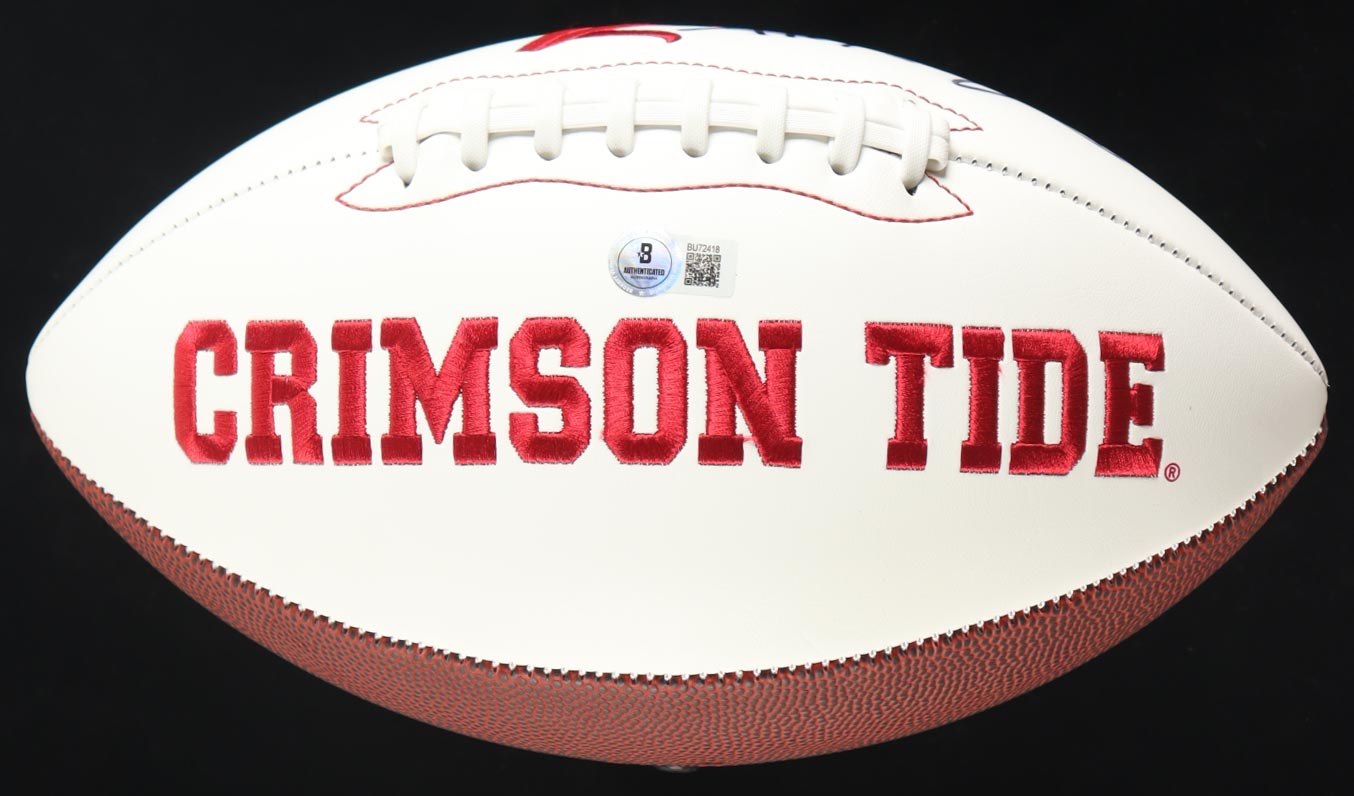 DeVonta Smith Signed Alabama Crimson Tide Logo Football (Beckett) at PristineAuction.com DeVonta Smith Signed Alabama Crimson Tide Logo Football (Beckett) at PristineAuction.com