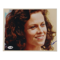 Sigourney Weaver Signed "Gorillas in the Mist" 8x10 Photo (Beckett) at PristineAuction.com