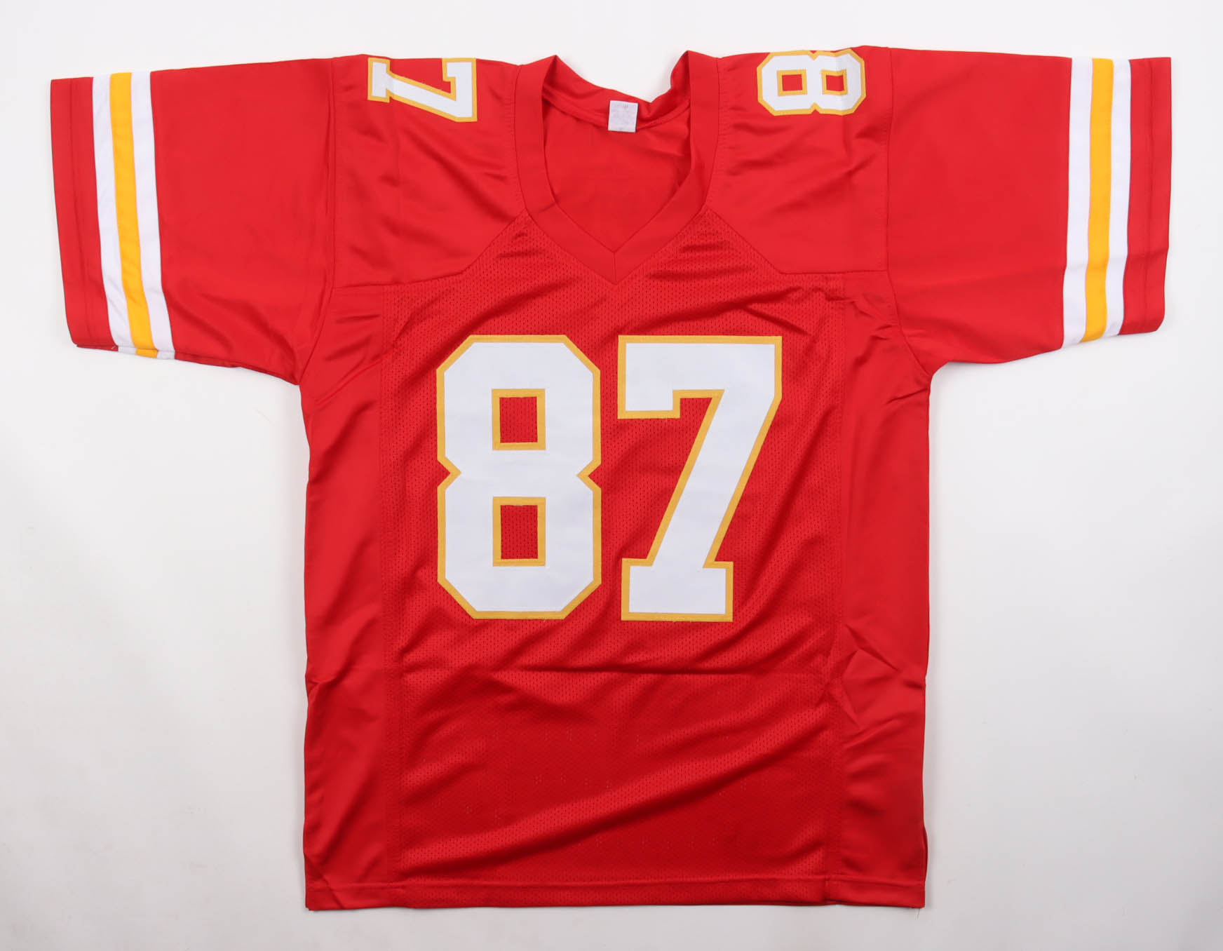 Travis Kelce Signed Jersey (JSA) at PristineAuction.com Travis Kelce Signed Jersey (JSA) at PristineAuction.com