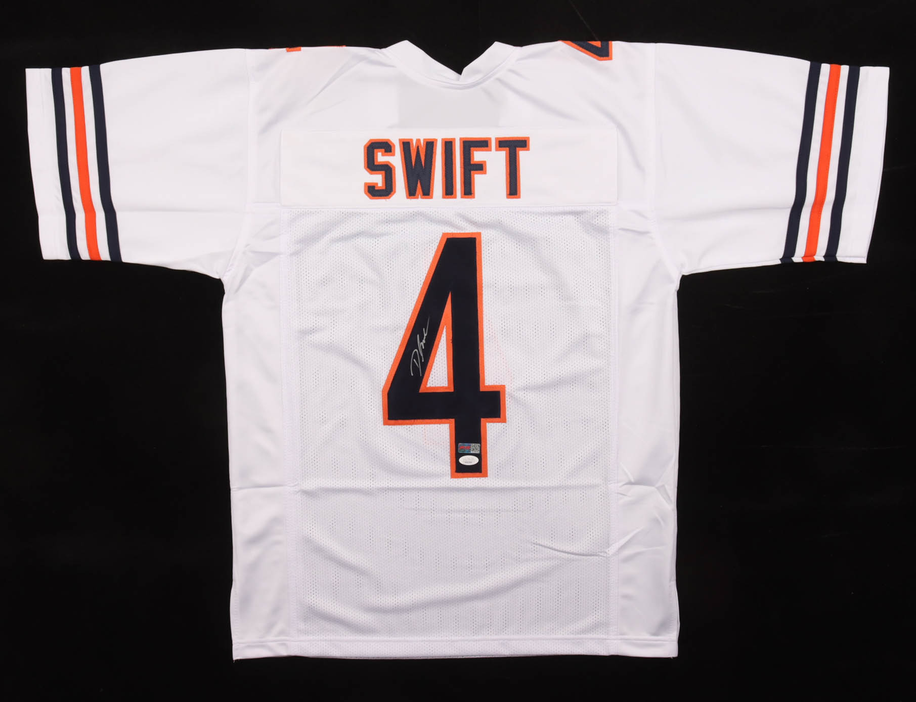 D'Andre Swift Signed Jersey (JSA) at PristineAuction.com D'Andre Swift Signed Jersey (JSA) at PristineAuction.com