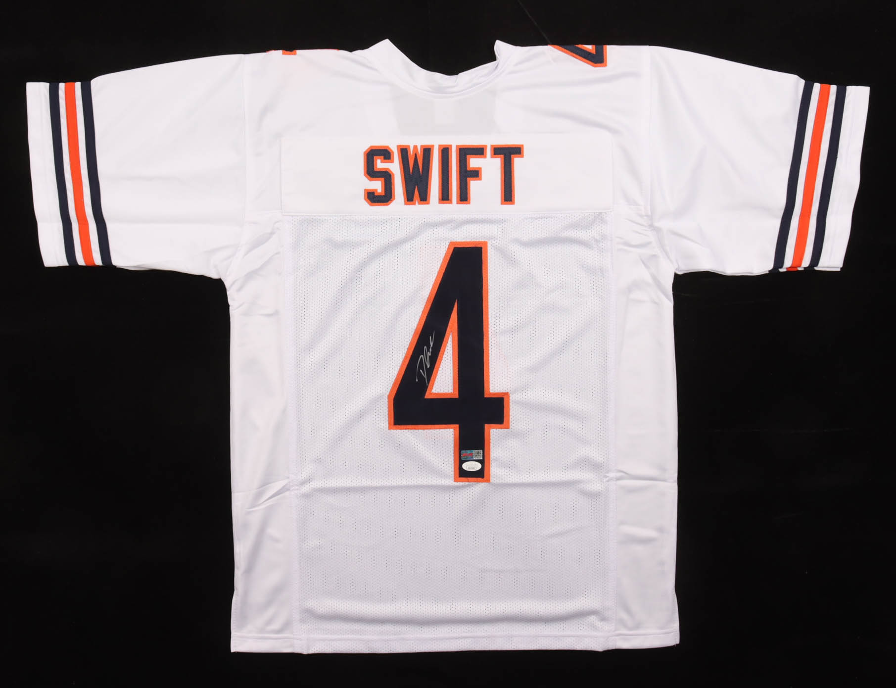 D'Andre Swift Signed Jersey (JSA) at PristineAuction.com D'Andre Swift Signed Jersey (JSA) at PristineAuction.com