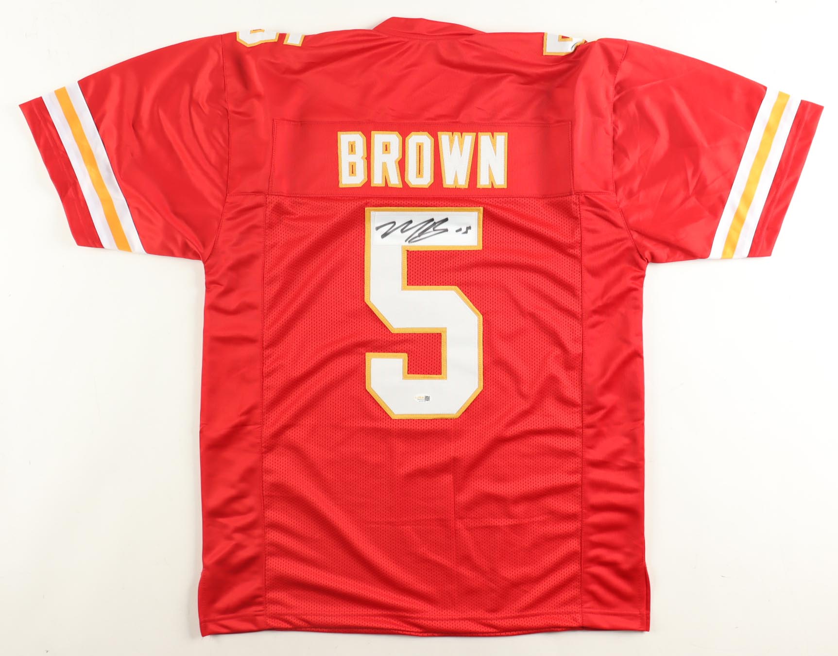 Marquise Brown Signed Jersey (JSA) at PristineAuction.com Marquise Brown Signed Jersey (JSA) at PristineAuction.com