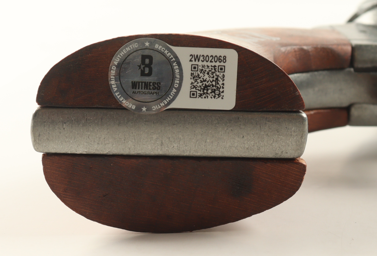 Emilio Estevez Signed "Young Guns" Revolver Inscribed "The Kid" (Beckett) at PristineAuction.com Emilio Estevez Signed "Young Guns" Revolver Inscribed "The Kid" (Beckett) at PristineAuction.com