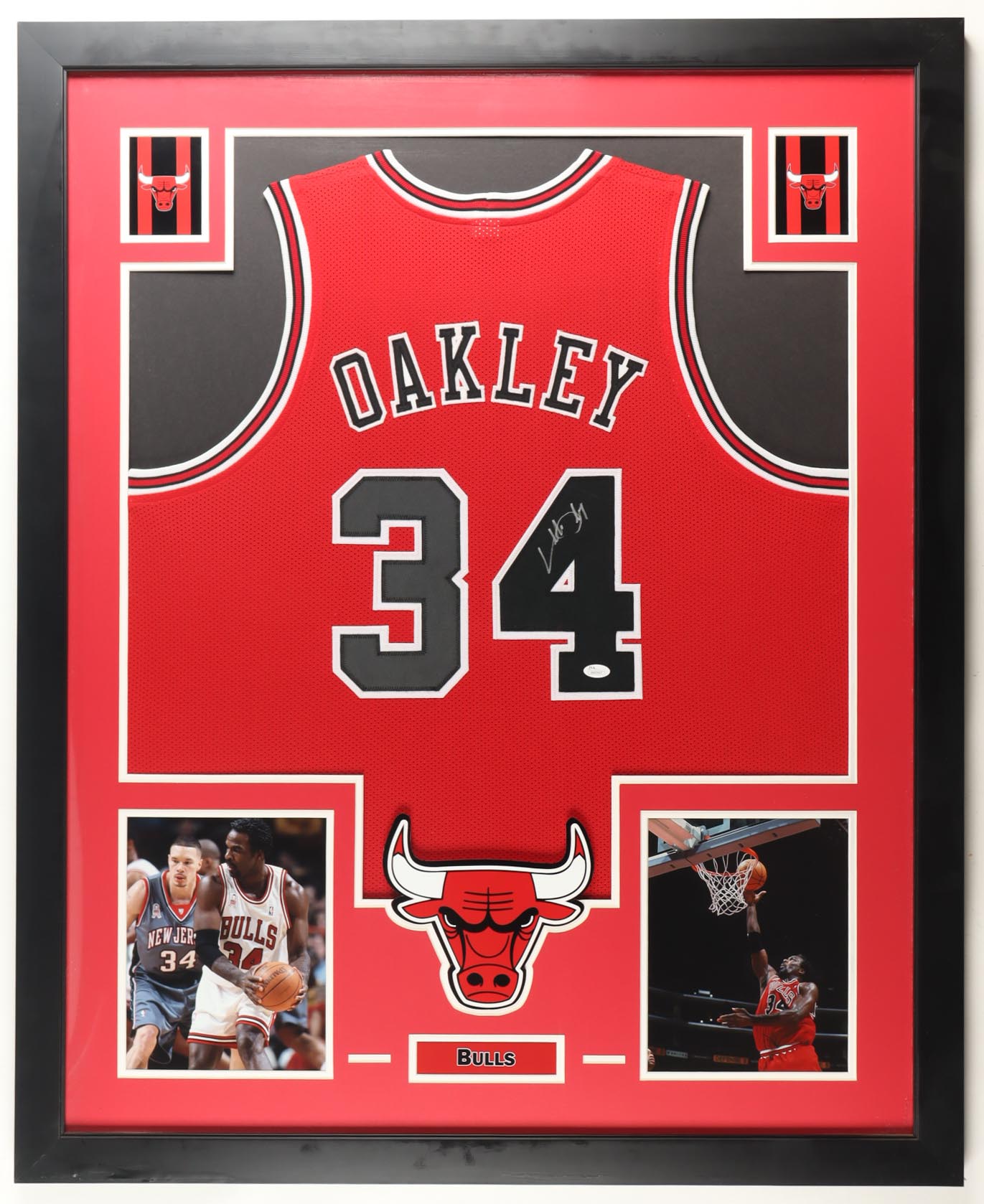 Charles Oakley Signed Custom Framed Jersey Display (JSA) at PristineAuction.com Charles Oakley Signed Custom Framed Jersey Display (JSA) at PristineAuction.com