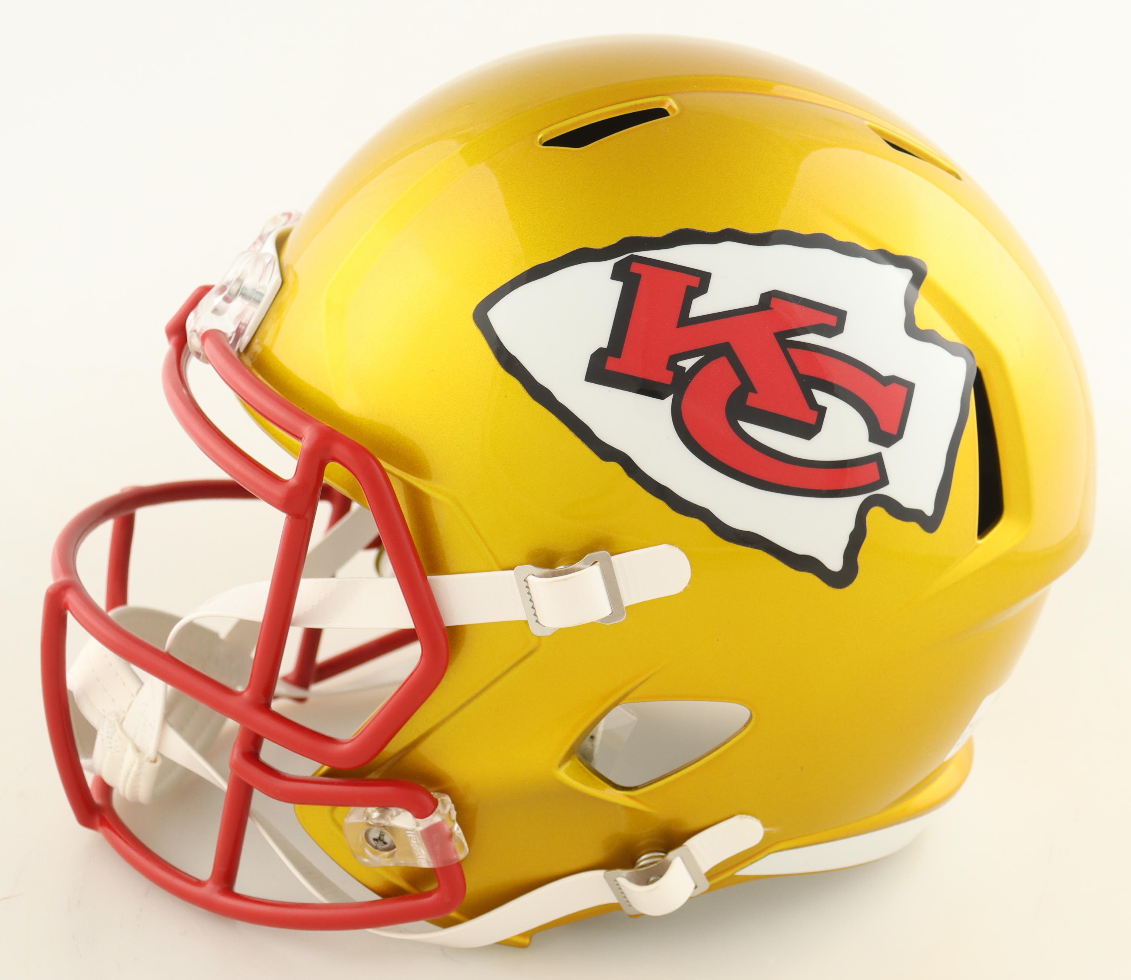 Patrick Mahomes Signed Chiefs Full-Size Flash Alternate Speed Helmet (Beckett) at PristineAuction.com Patrick Mahomes Signed Chiefs Full-Size Flash Alternate Speed Helmet (Beckett) at PristineAuction.com
