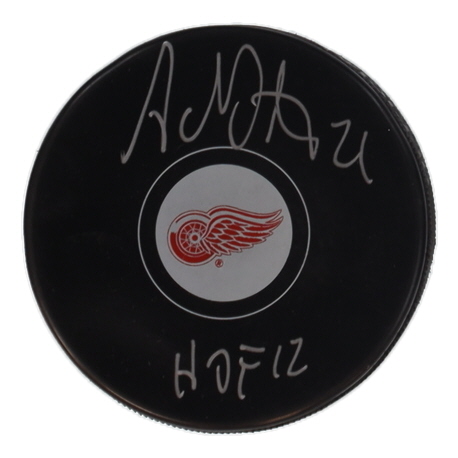 Adam Oates Signed Red Wings Logo Hockey Puck Inscribed "HOF 12" (Schwartz) at PristineAuction.com Adam Oates Signed Red Wings Logo Hockey Puck Inscribed "HOF 12" (Schwartz) at PristineAuction.com