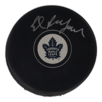 Ed Belfour Signed Blackhawks Logo Hockey Puck (Schwartz) at PristineAuction.com